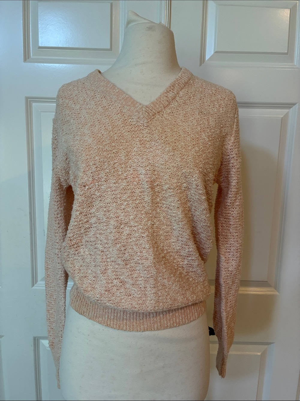 Vintage Reno Firenze Women's V-Neck Lightweight Sweater in Blush peachy Pink